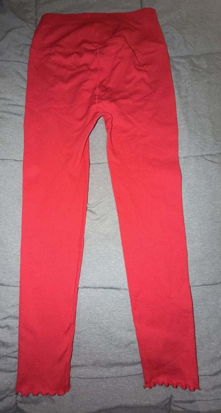 Spiritual Gangster M/L Red Seamless Ribbed Leggings